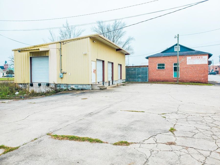 286 NW Broad St, Jesup, GA 31545